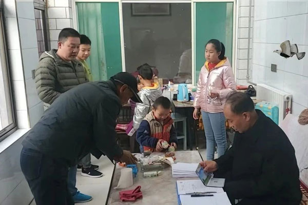 新葡萄8883官网扶贫办走访 新葡萄8883官网扶贫办走访